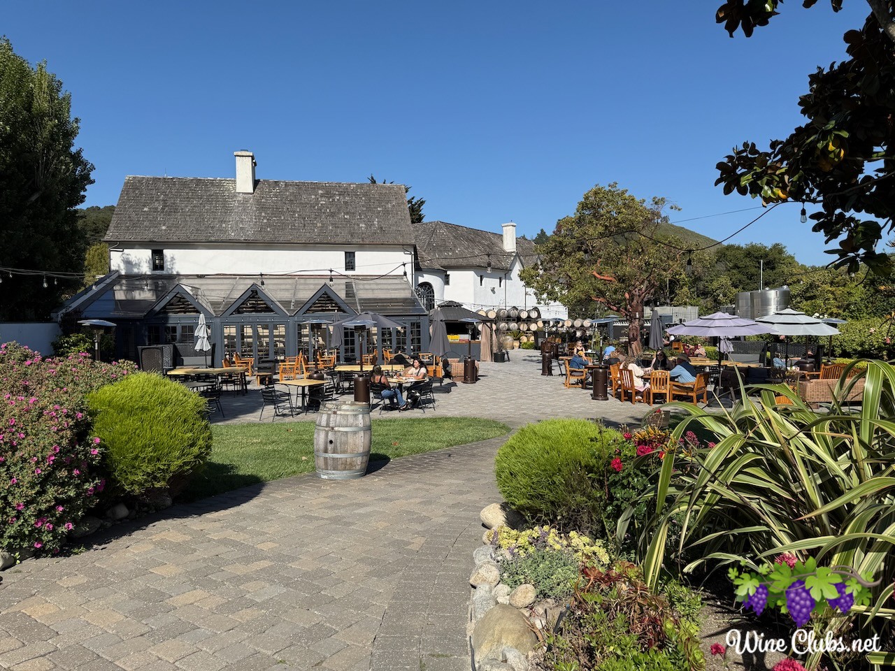 folktale winery vineyards courtyard