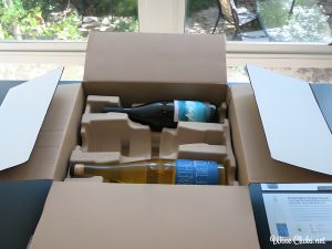 opening winc wine club box
